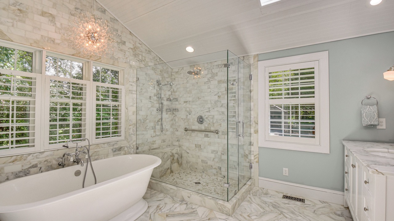 Photo of Bathroom in Taylors