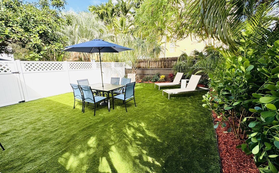 Photo of Outdoor in Lake Ridge