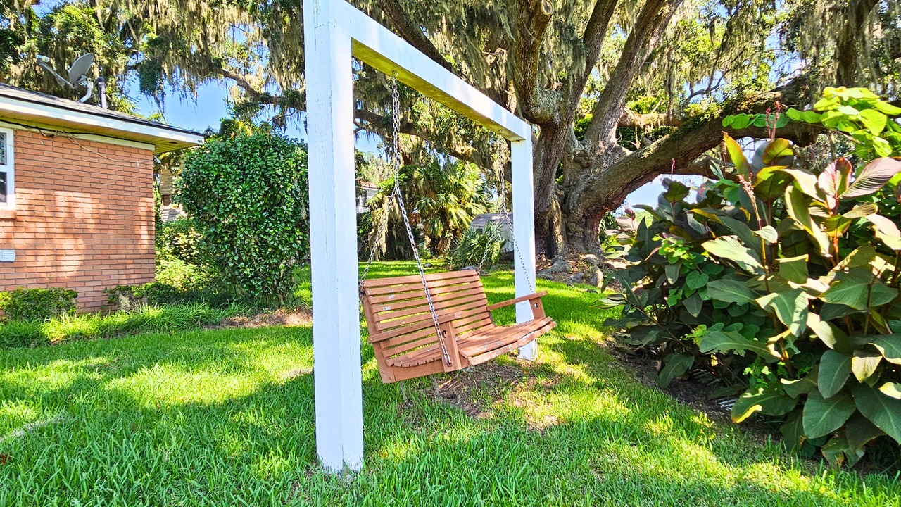 Photo of Outdoor in Burnside Island