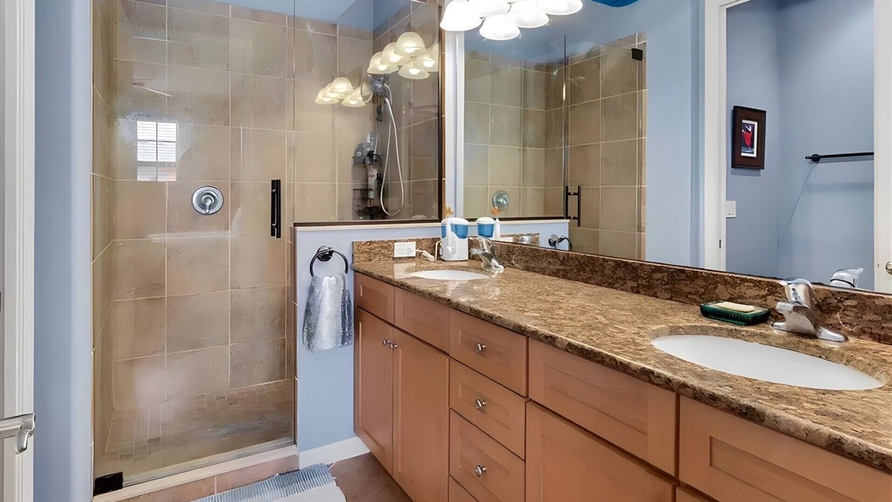 Photo of Bathroom in Ole
