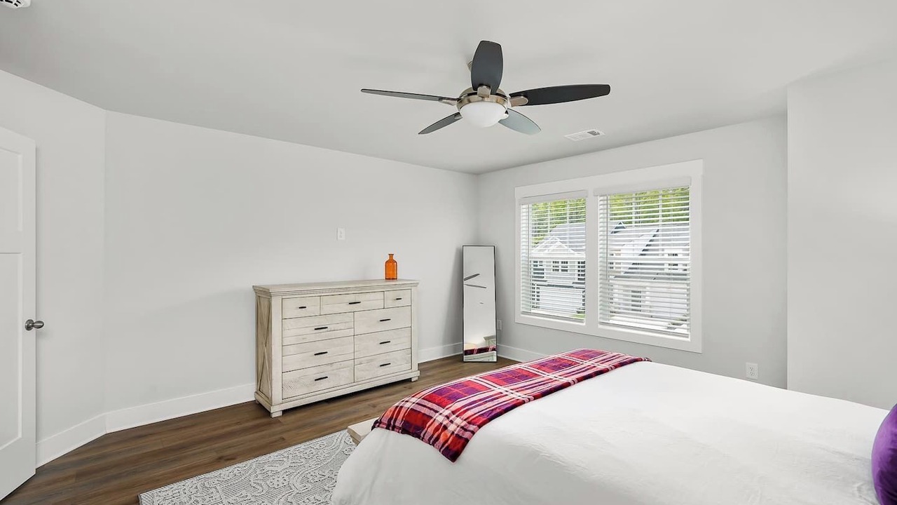 Photo of Bedroom in Central