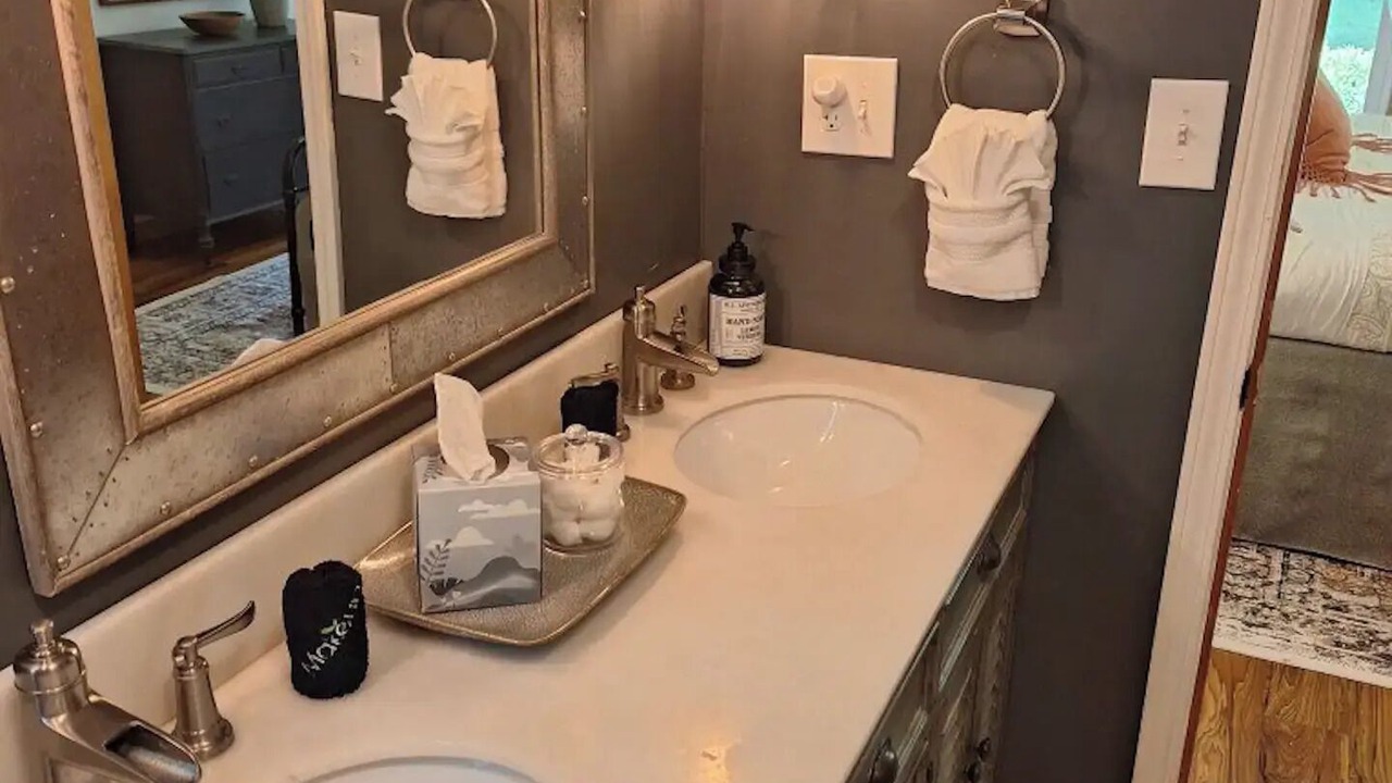 Photo of Bathroom in Martin