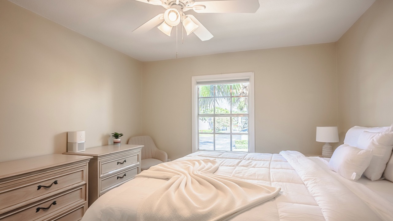 Photo of Bedroom in Coquina Key