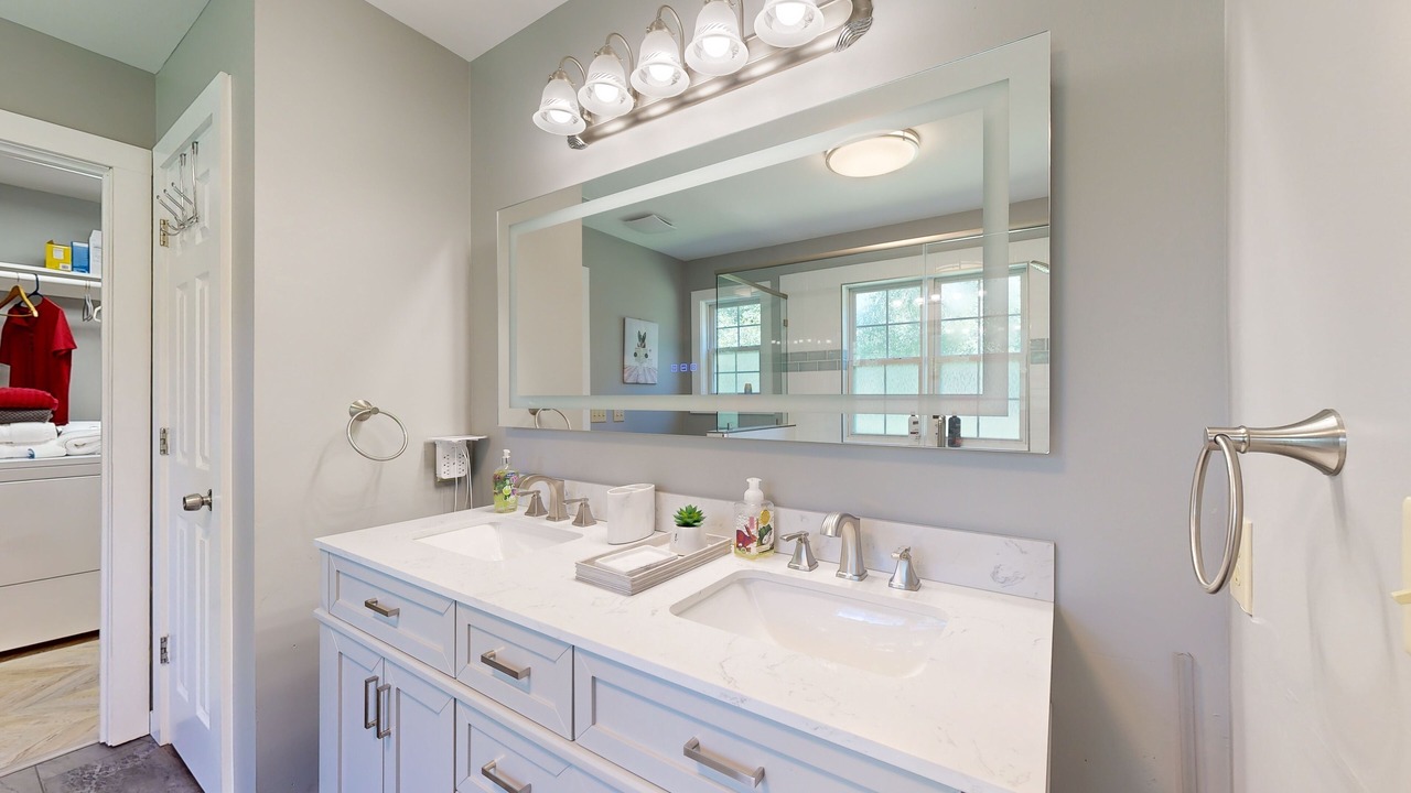 Photo of Bathroom in Claxton