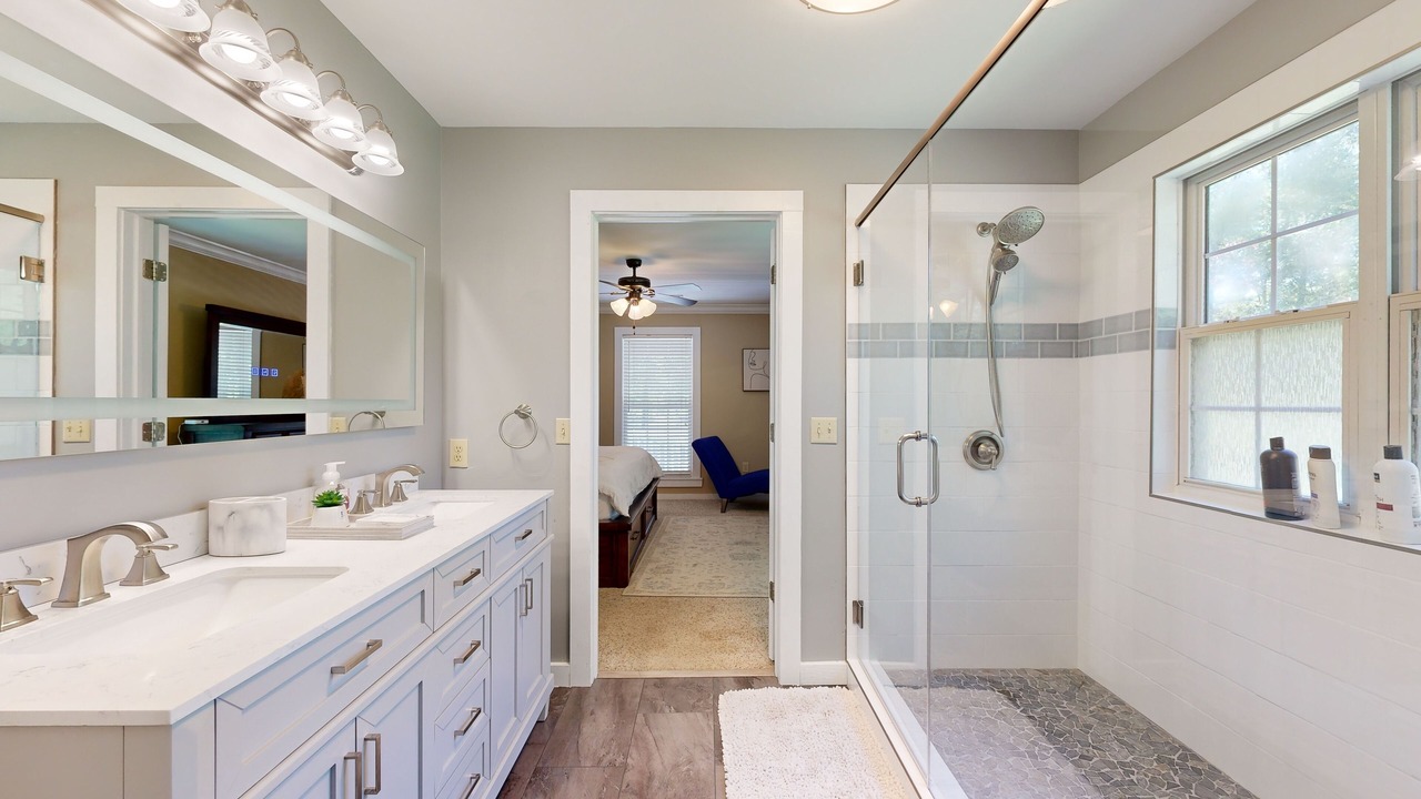 Photo of Bathroom in Claxton