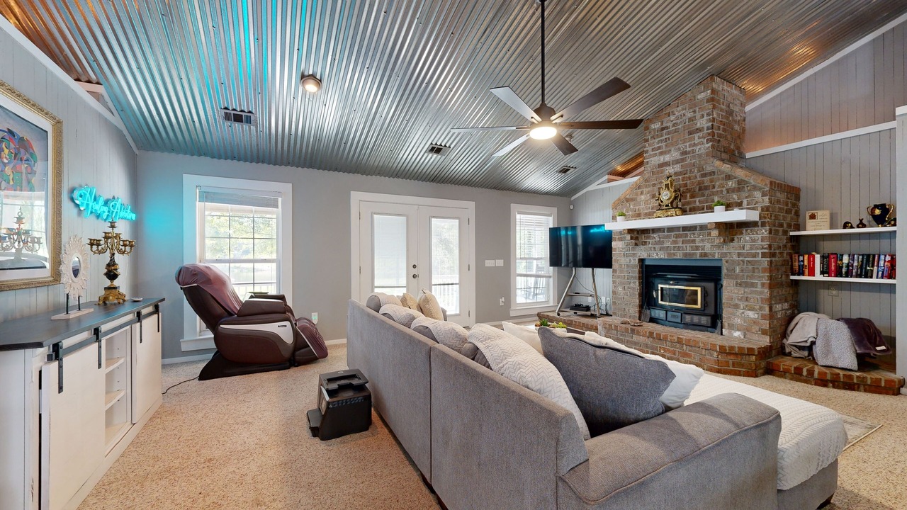 Photo of Livingroom in Claxton