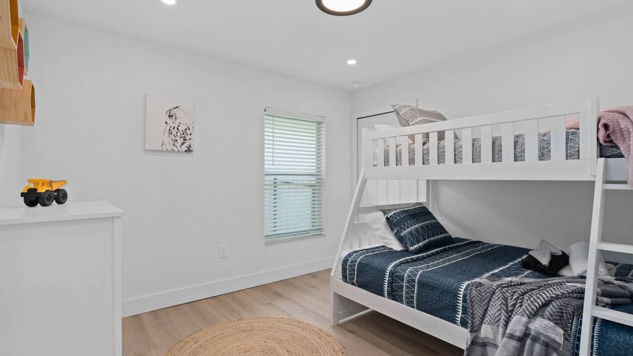 Photo of Bedroom in Inwood