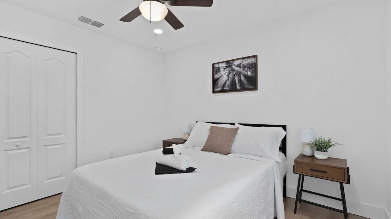 Photo of Bedroom in Inwood