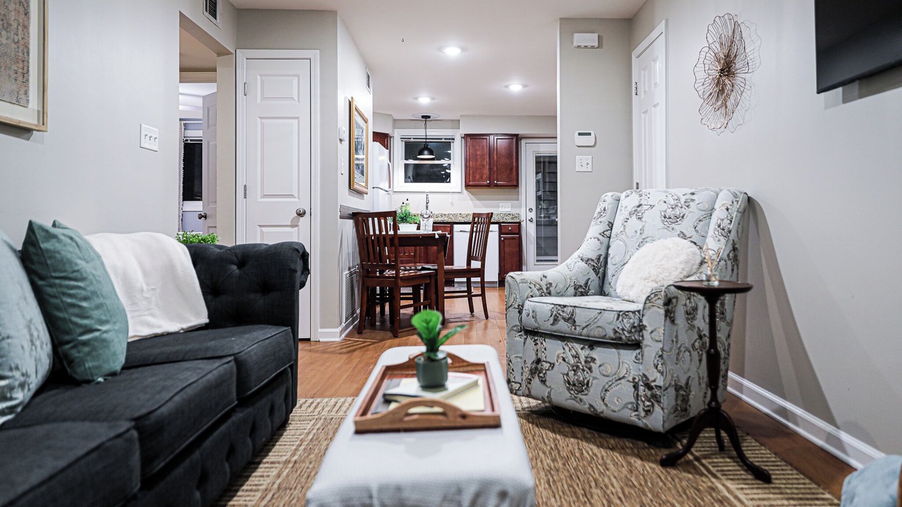 Photo of Livingroom in Savannah Victorian District