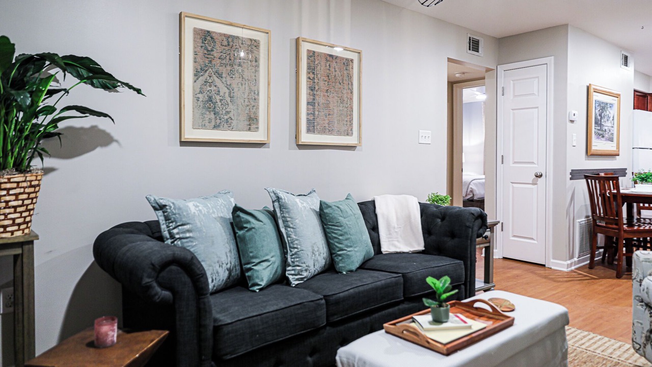 Photo of Livingroom in Savannah Victorian District