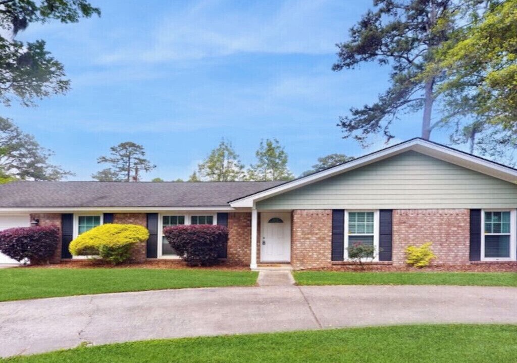 Photo of Outdoor in Isle of Hope Historic District