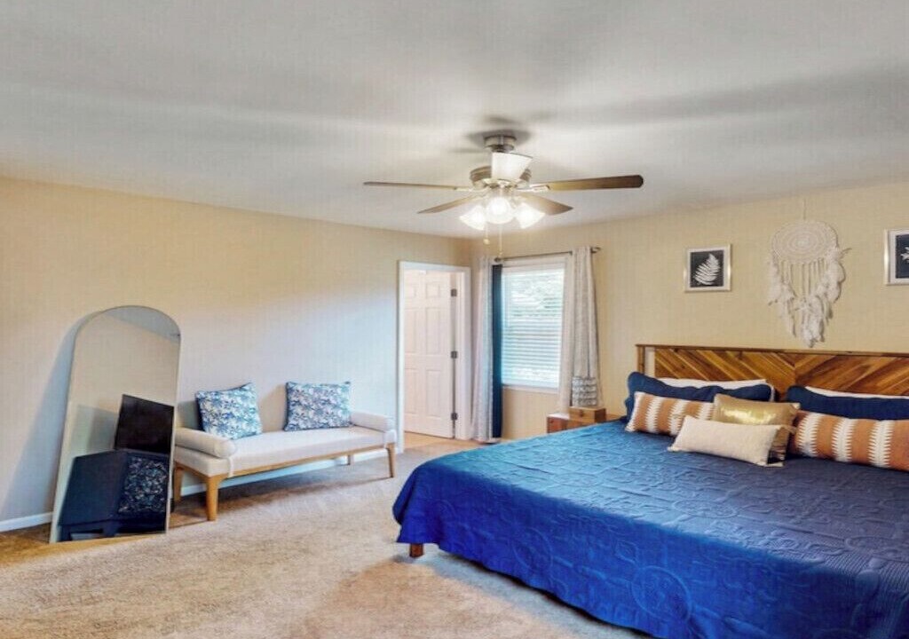 Photo of Bedroom in Isle of Hope Historic District