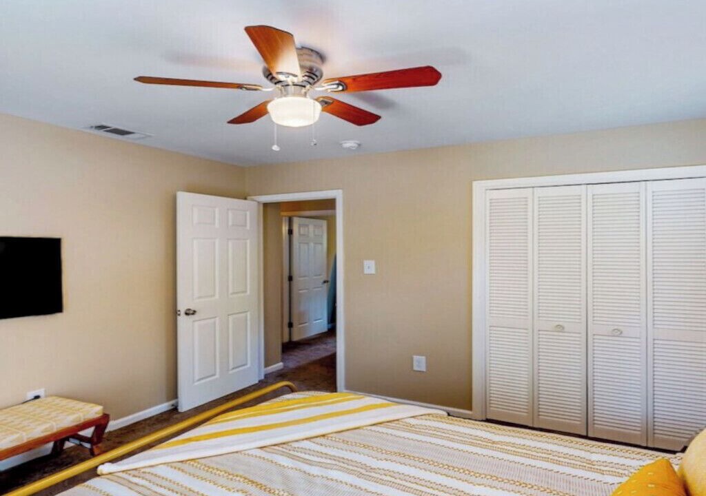 Photo of Bedroom in Isle of Hope Historic District