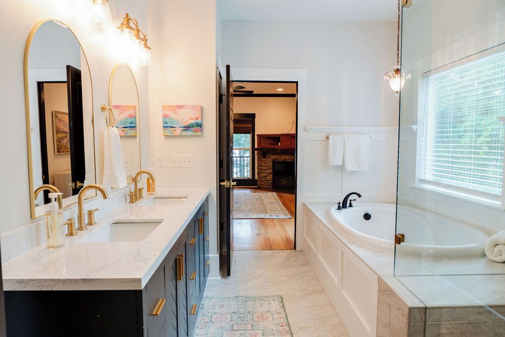 Photo of Bathroom in Appling