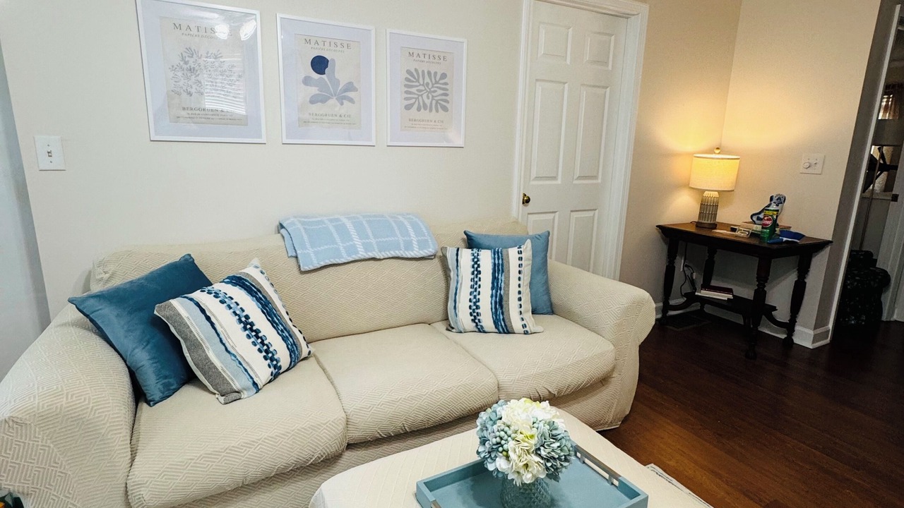 Photo of Livingroom in Franklin County