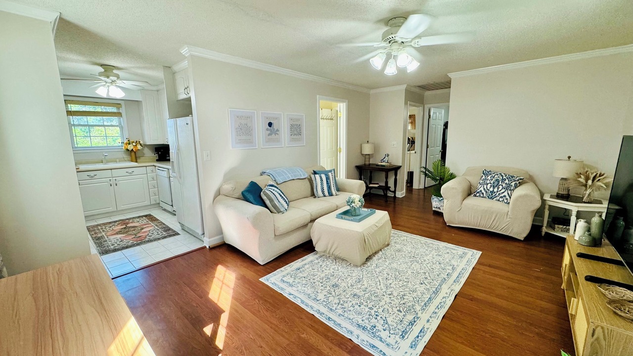 Photo of Livingroom in Franklin County