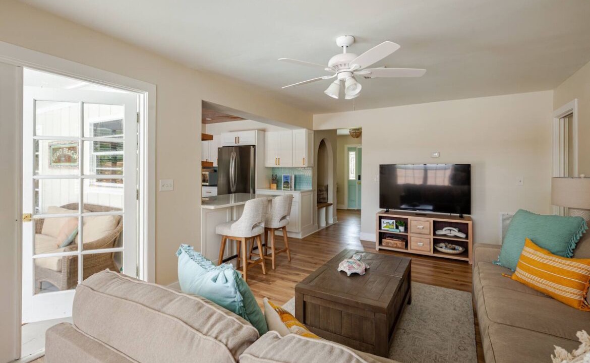 Photo of Livingroom in Florida Ridge