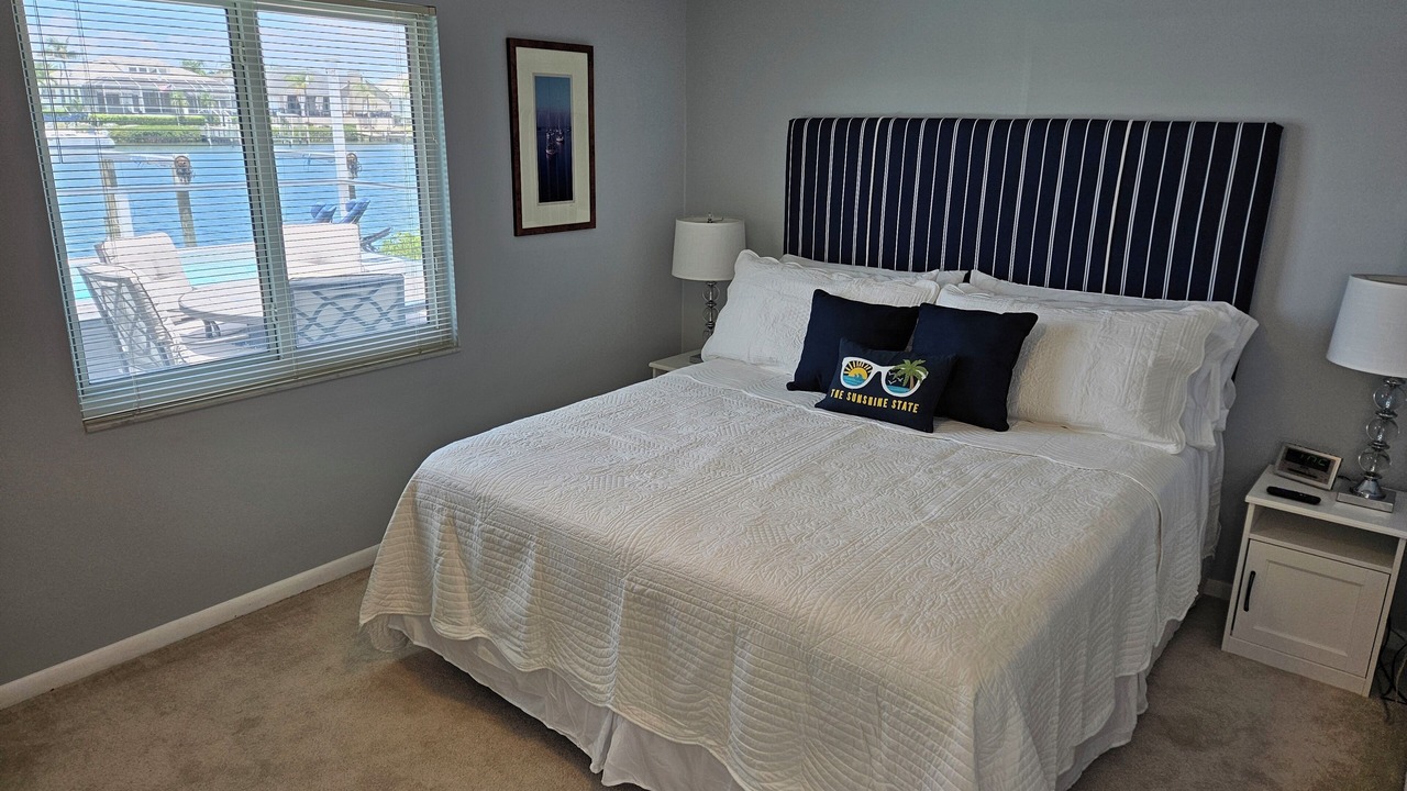 Photo of Bedroom in Apollo Beach