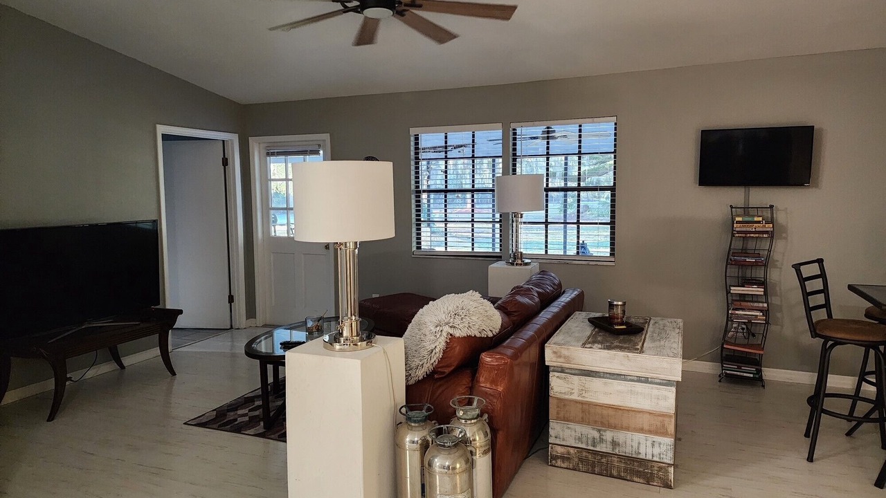 Photo of Livingroom in Fedhaven