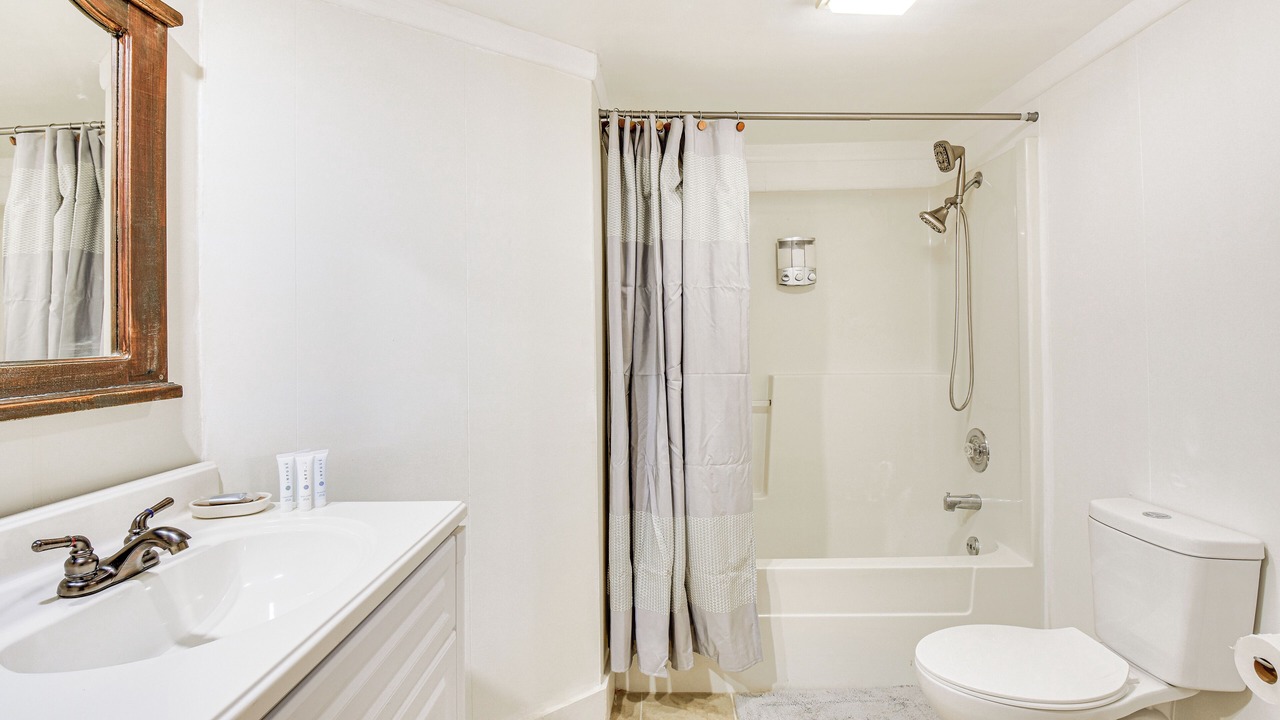Photo of Bathroom in Seneca