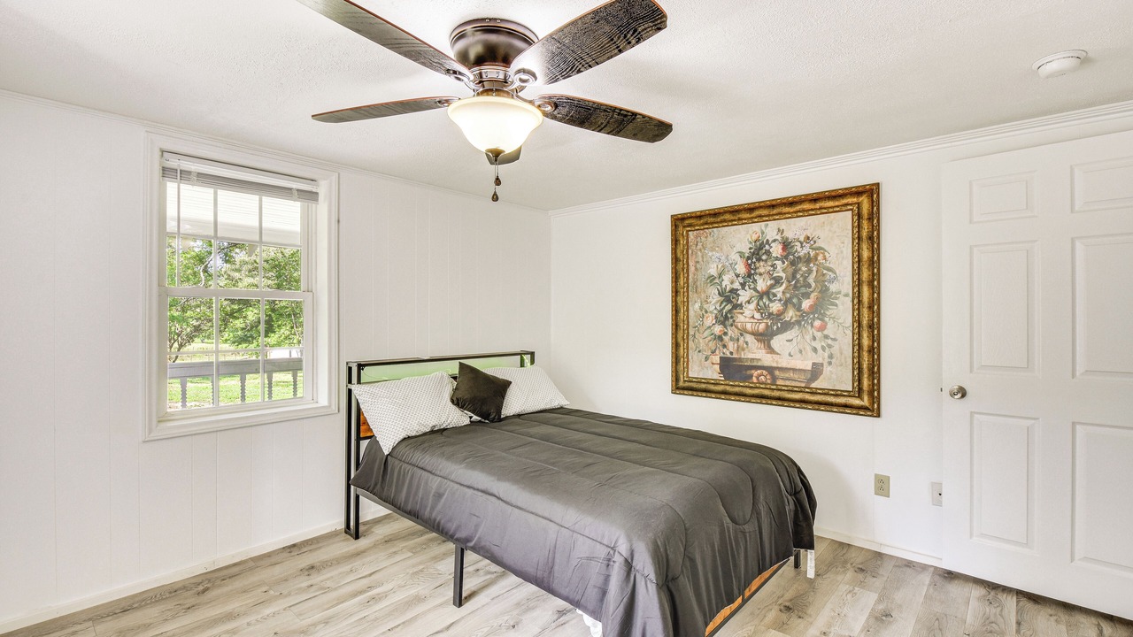 Photo of Bedroom in Seneca