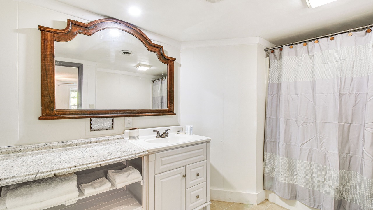 Photo of Bathroom in Seneca