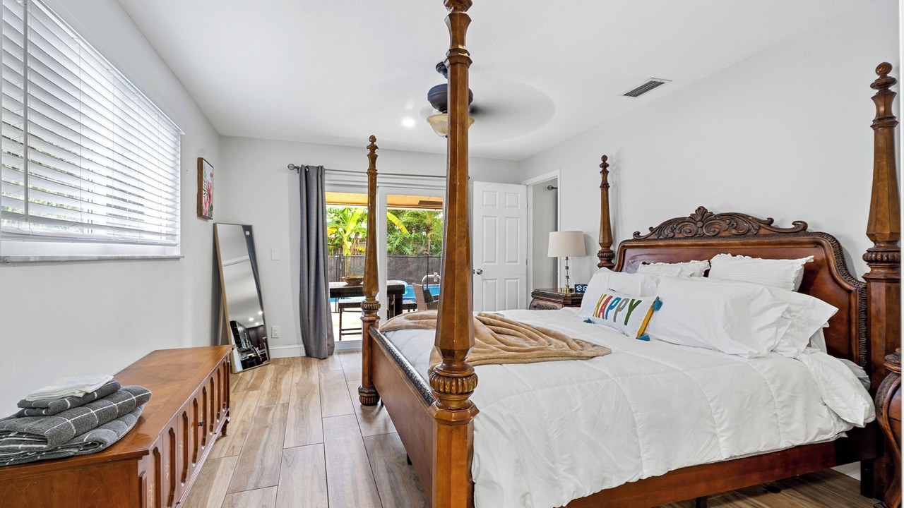 Photo of Bedroom in Tropic Palms