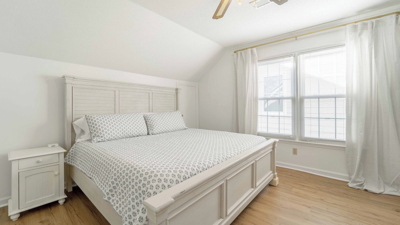 Photo of Bedroom in Summerville