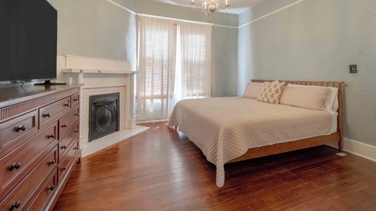 Photo of Bedroom in Summerville