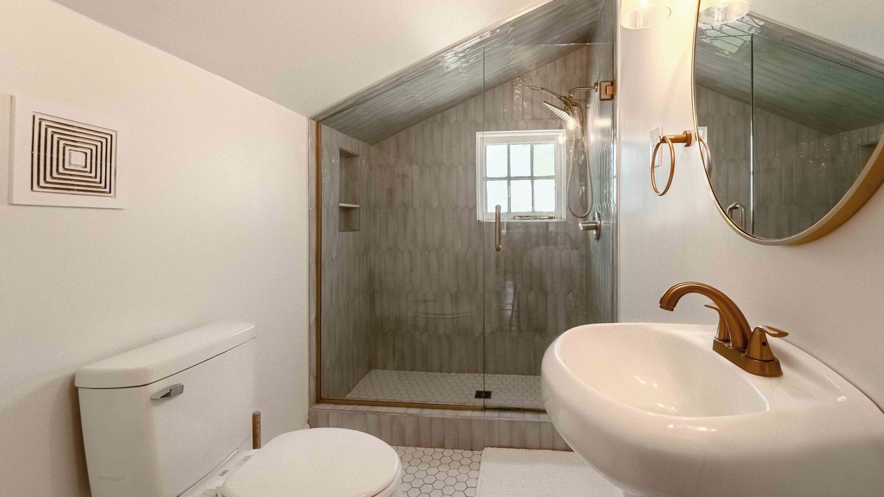 Photo of Bathroom in Summerville