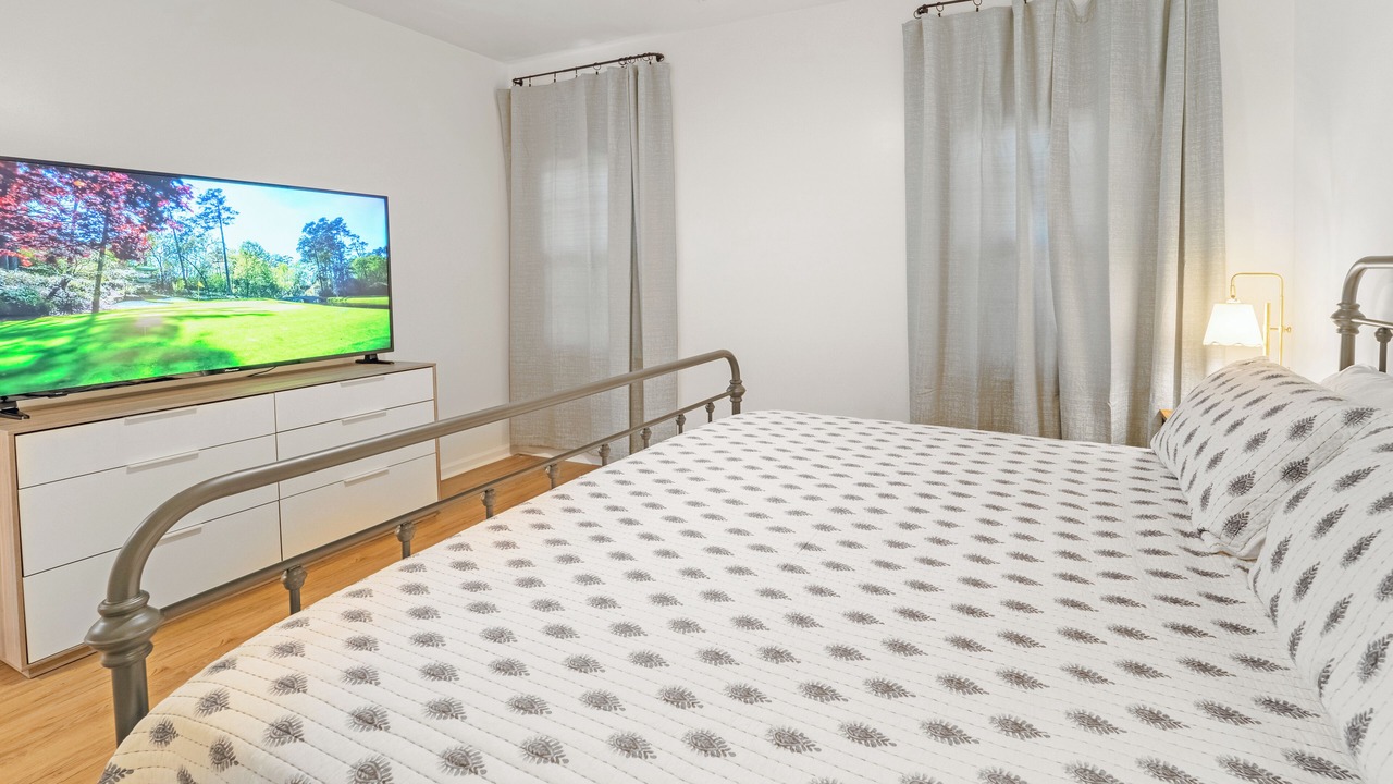 Photo of Bedroom in Summerville