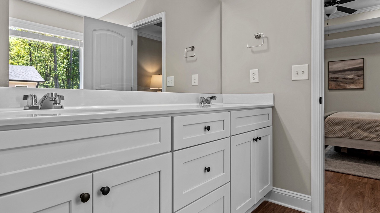 Photo of Bathroom in Commerce