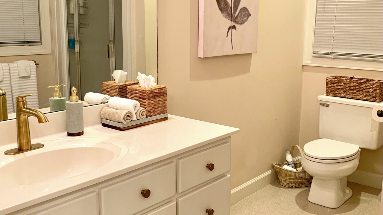 Photo of Bathroom in Six Mile