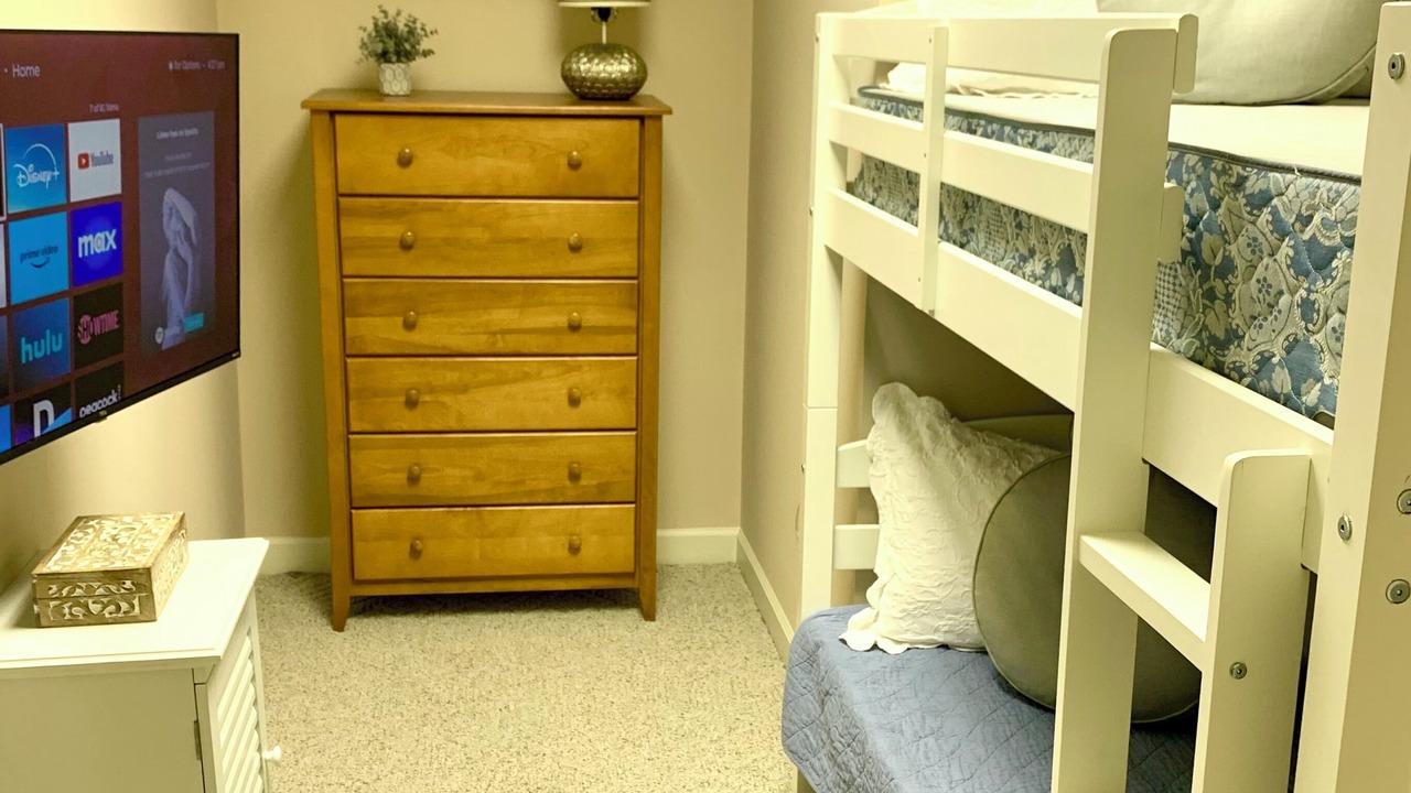 Photo of Bedroom in Six Mile