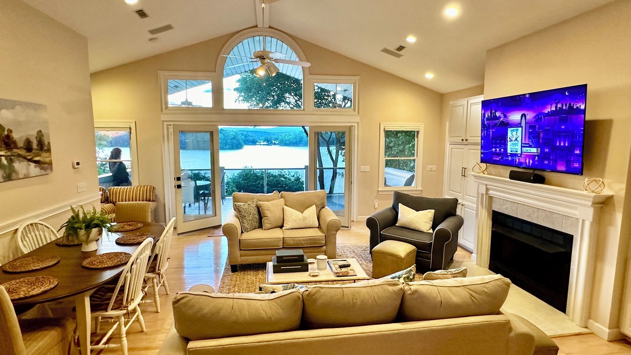 Photo of Bedroom in Six Mile