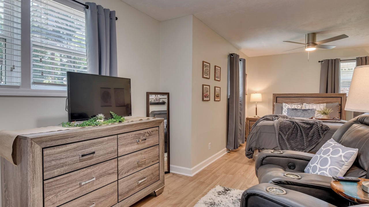 Photo of Bedroom in National Hills