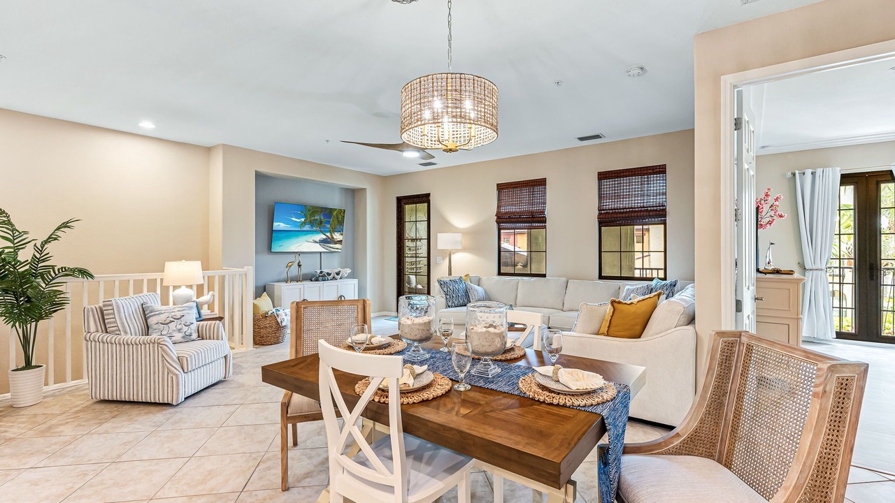 Photo of Livingroom in Flamingo Fairways