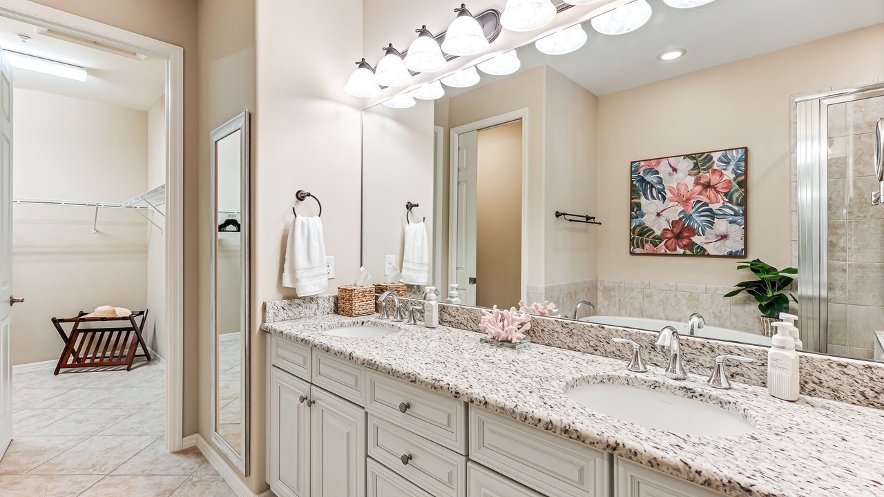 Photo of Bathroom in Flamingo Fairways