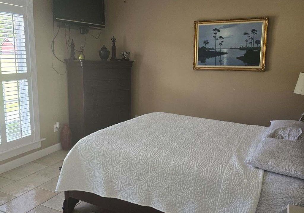 Photo of Bedroom in Waycross