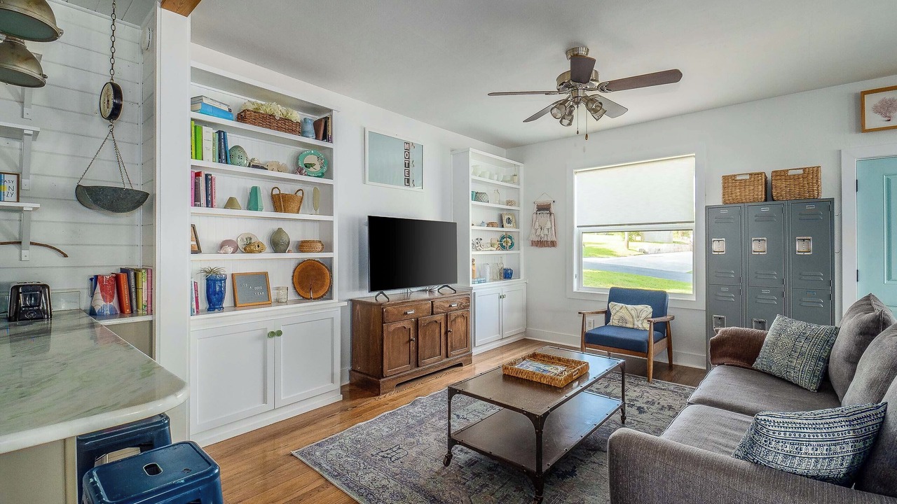 Photo of Livingroom in Eagle Lake