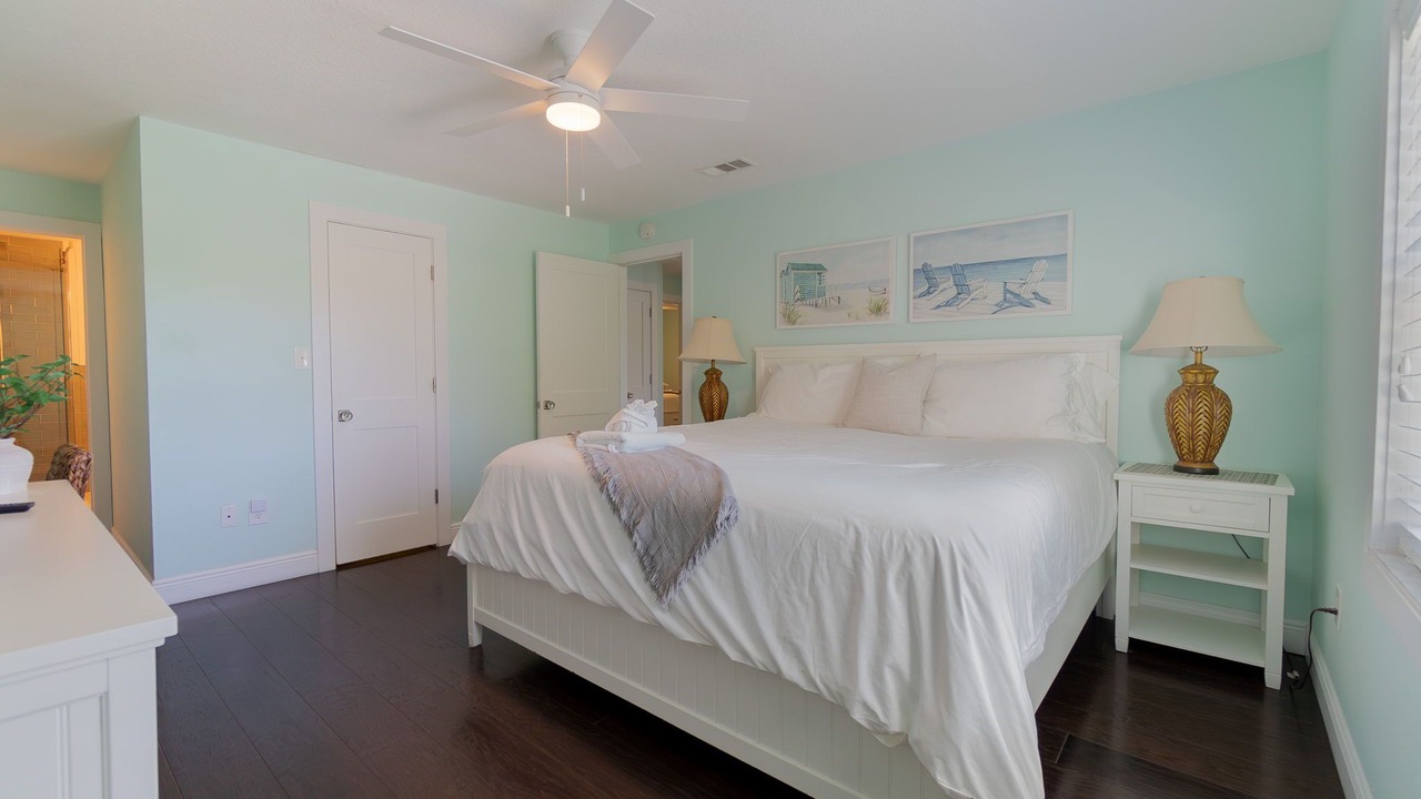 Photo of Bedroom in North Beach
