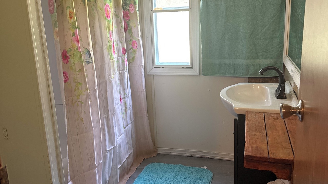 Photo of Bathroom in Manning