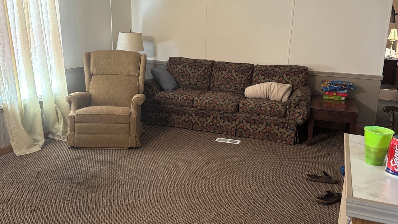Photo of Livingroom in Manning