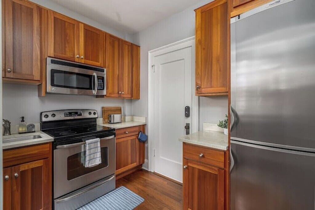 Photo of Kitchen in Savannah Victorian District
