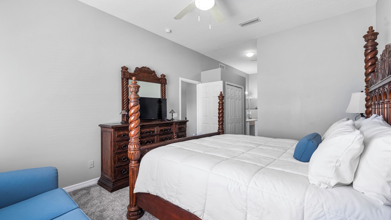Photo of Bedroom in Vero Lake Estates