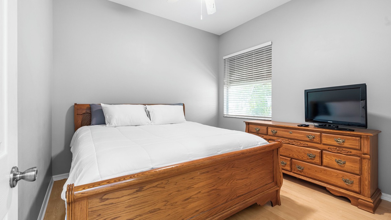 Photo of Bedroom in Vero Lake Estates