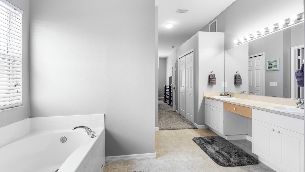 Photo of Bathroom in Vero Lake Estates