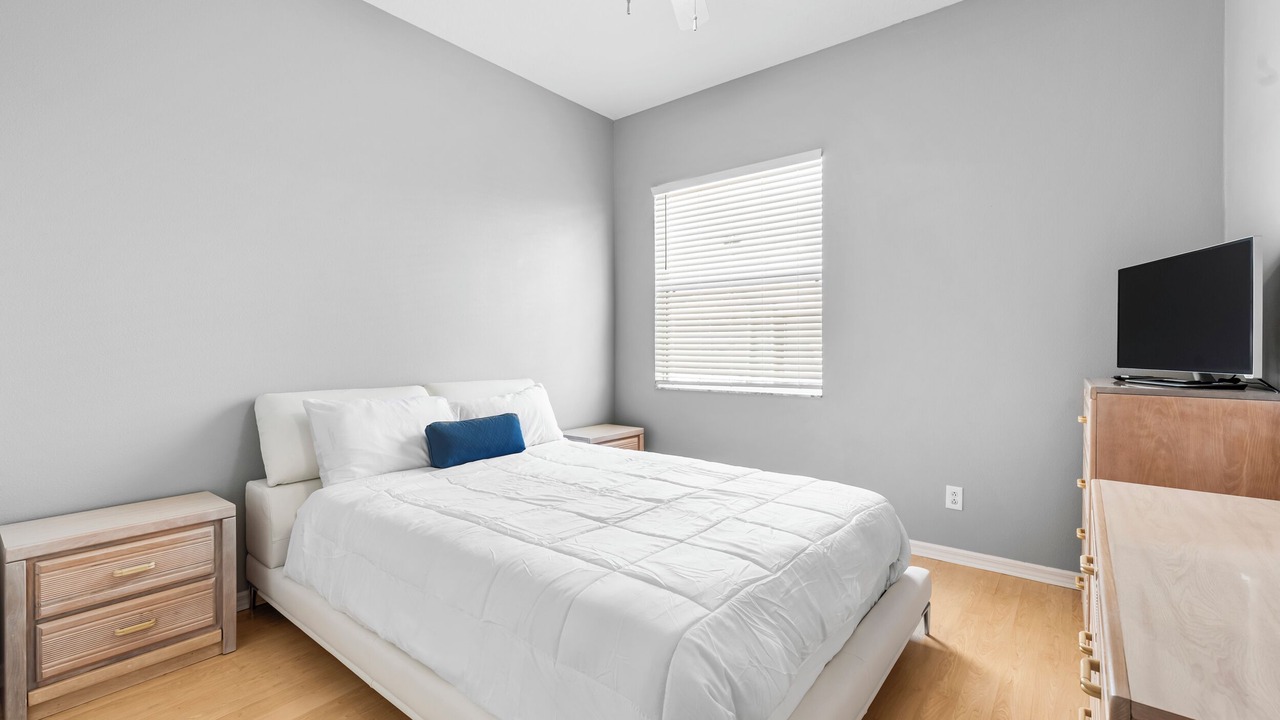 Photo of Bedroom in Vero Lake Estates