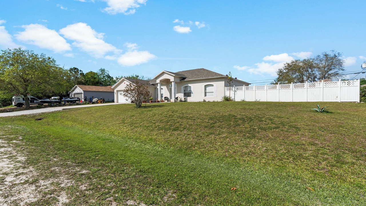 Photo of Outdoor in Vero Lake Estates