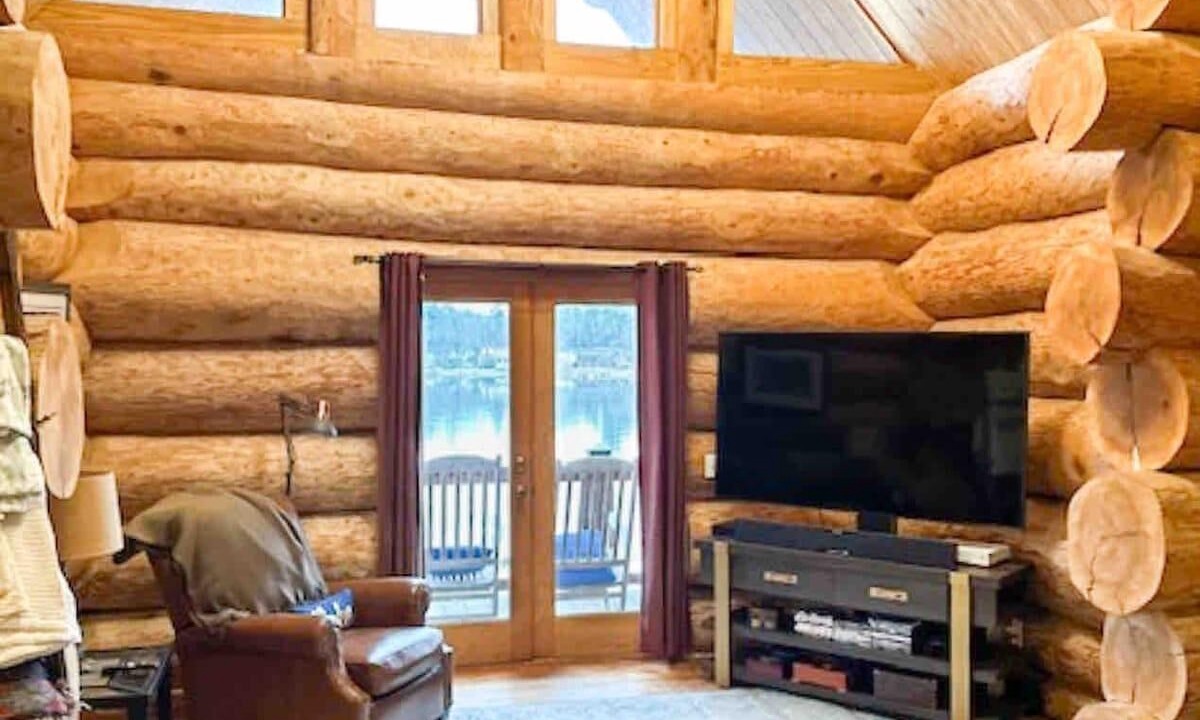 Photo of Livingroom in Manning